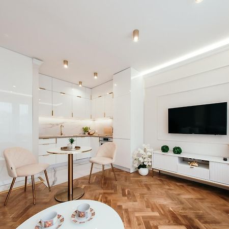 Zaspa Blisko Plaza Stadion Szpital Apartment Gdansk Bagian luar foto